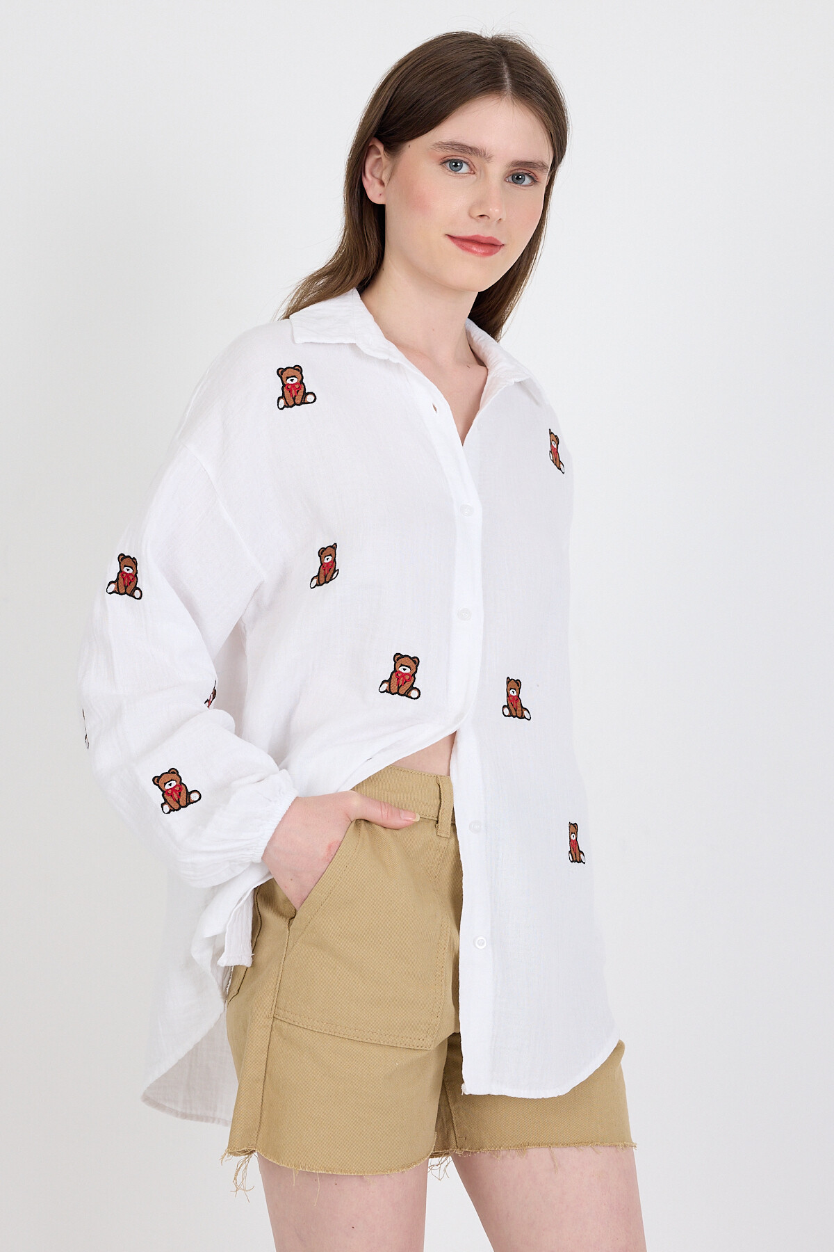 Beyaz Keten Görünümlü %100 Pamuk Ayıcık Nakışlı Gömlek 4798A 