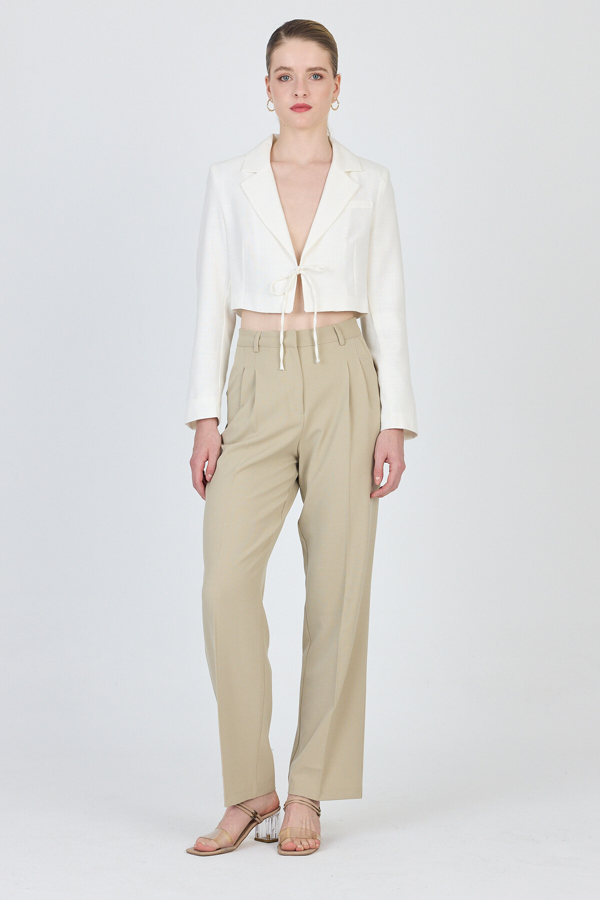 Beyaz Keten Görünümlü %100 Pamuk Bağlama Detaylı Crop Blazer Ceket 7070 - 3