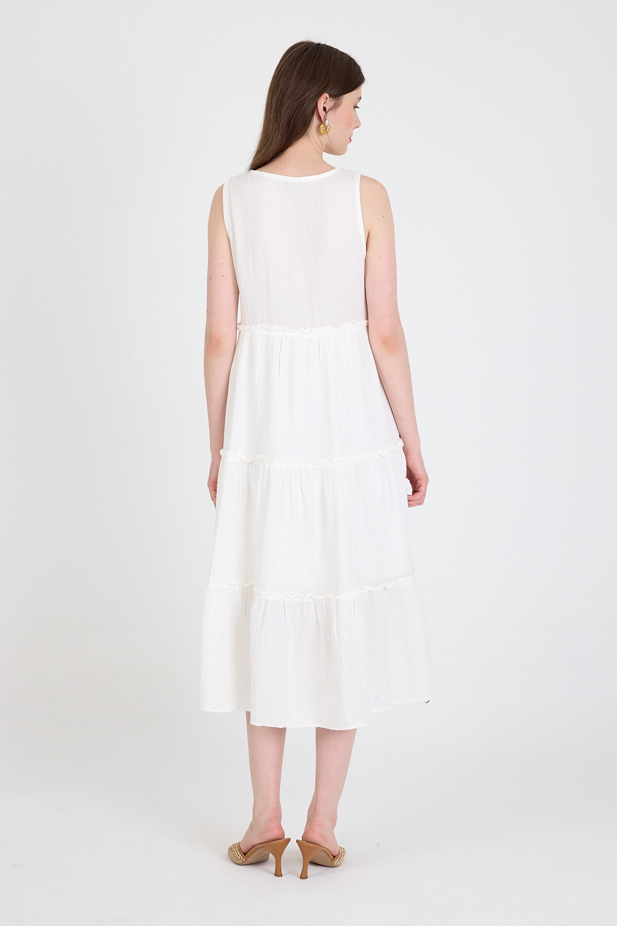 Beyaz Keten Görünümlü %100 Pamuk Fırfır Detaylı Kolsuz Midi Elbise 4738A - 5