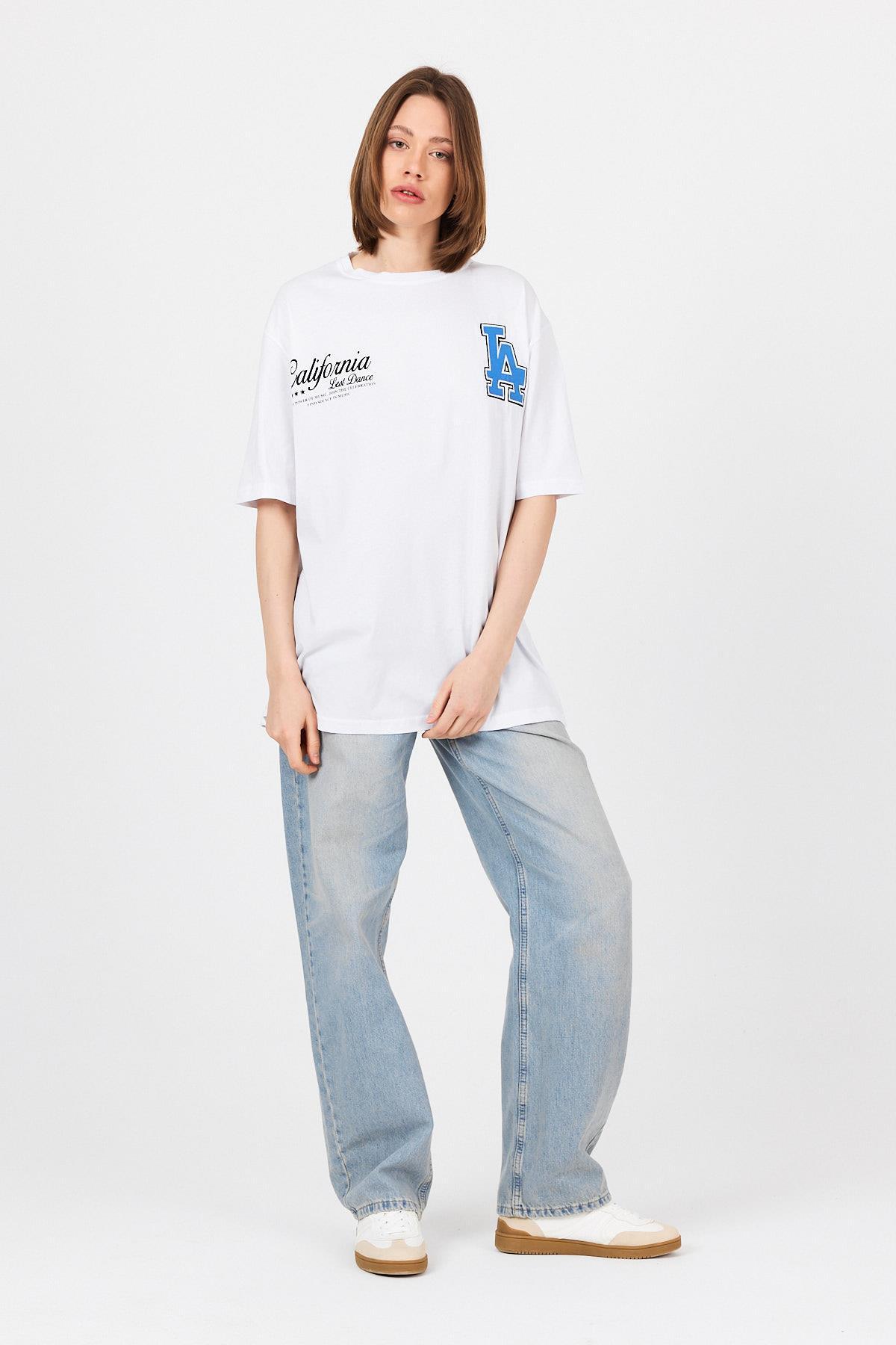 Beyaz LA Baskılı California Yazılı Oversize Tişört 5197 - RAYS