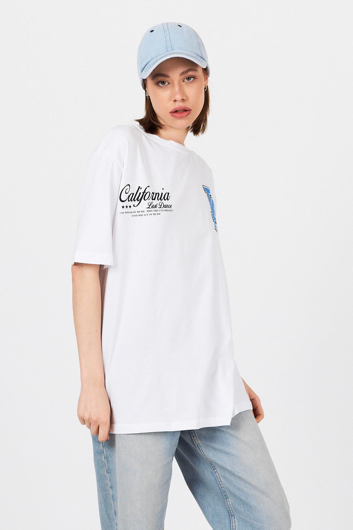 Beyaz LA Baskılı California Yazılı Oversize Tişört 5197 - 4