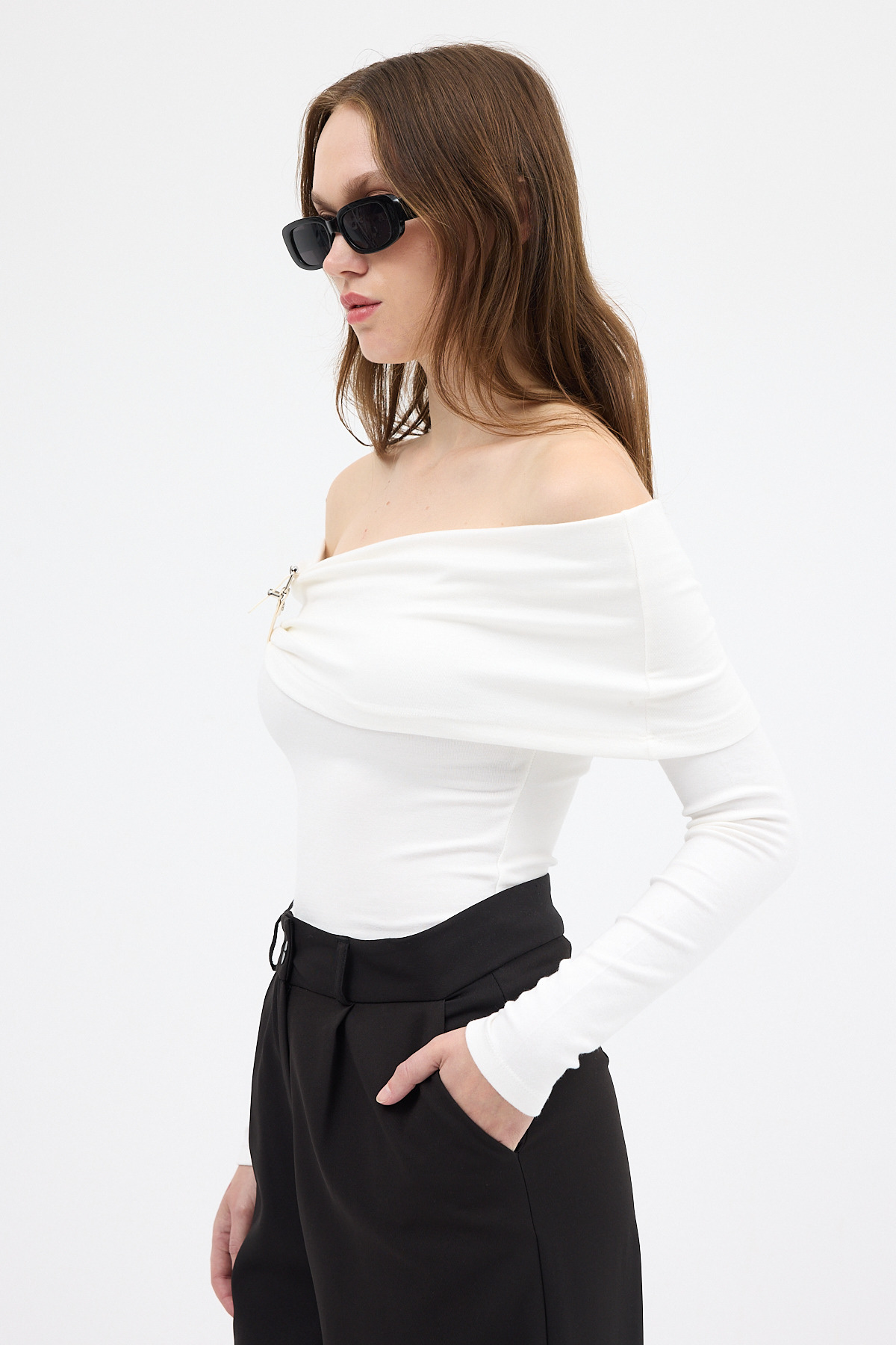 Beyaz Kayık Yaka Uzun Kollu Kadın Bluz 1465 - 2