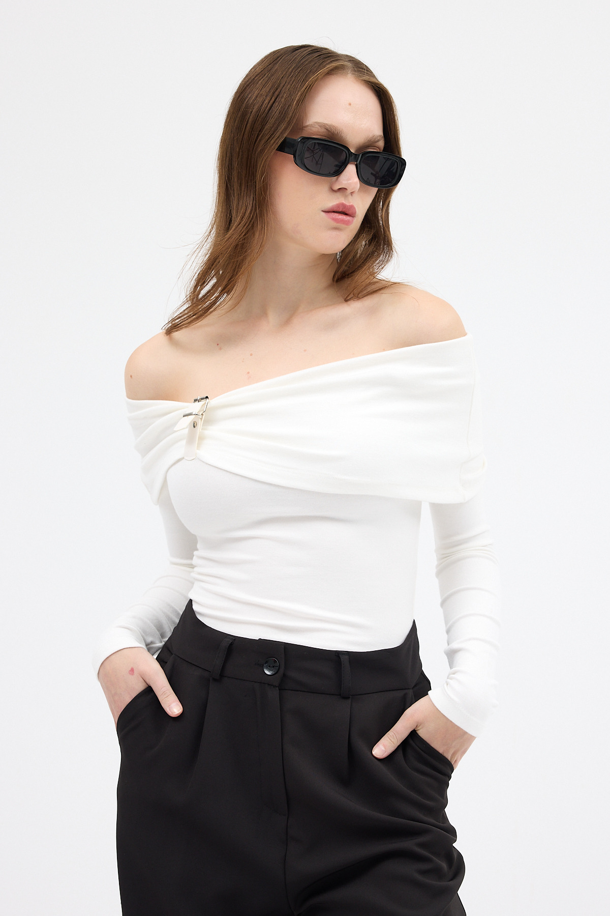 Beyaz Kayık Yaka Uzun Kollu Kadın Bluz 1465 - 6