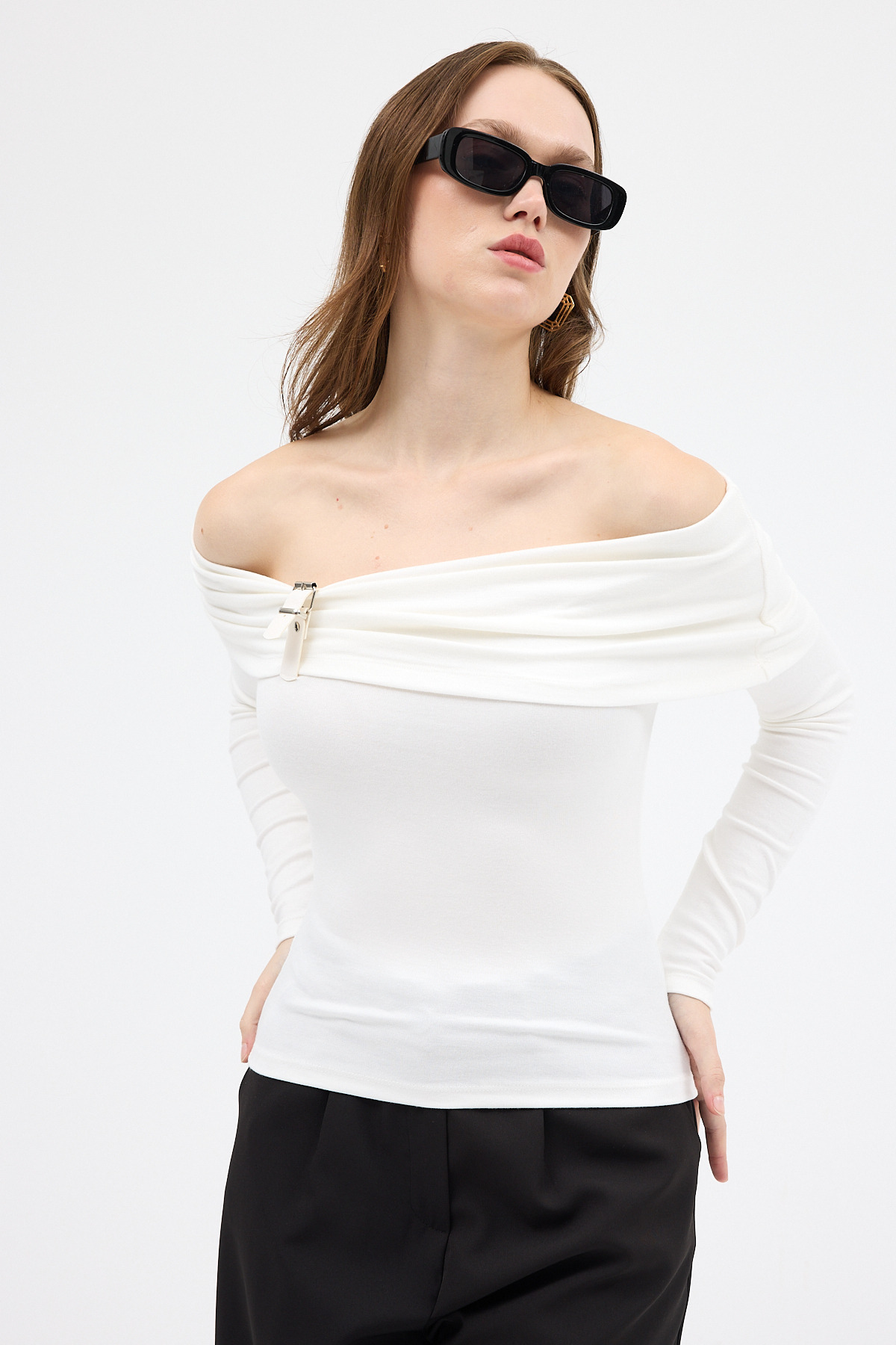 Beyaz Kayık Yaka Uzun Kollu Kadın Bluz 1465 - 7