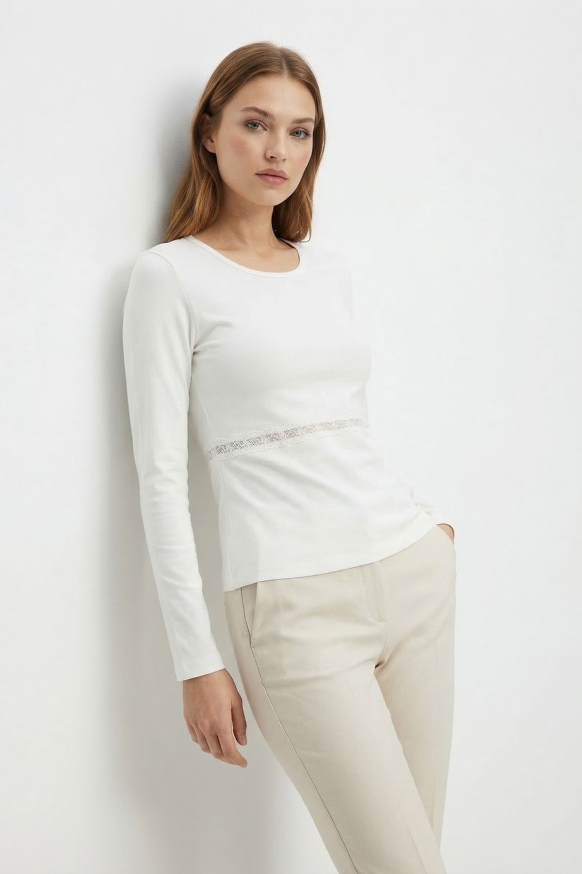 Beyaz Omuz Dantel Uzun Kol Bluz 14371 - RAYS