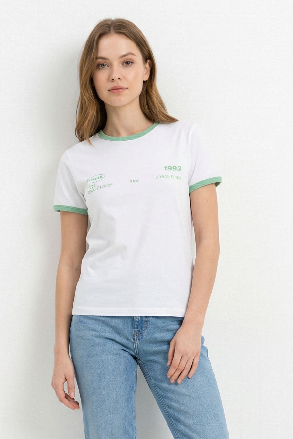 Beyaz Ön Arka Yazı Baskılı Tişört 8076 - RAYS