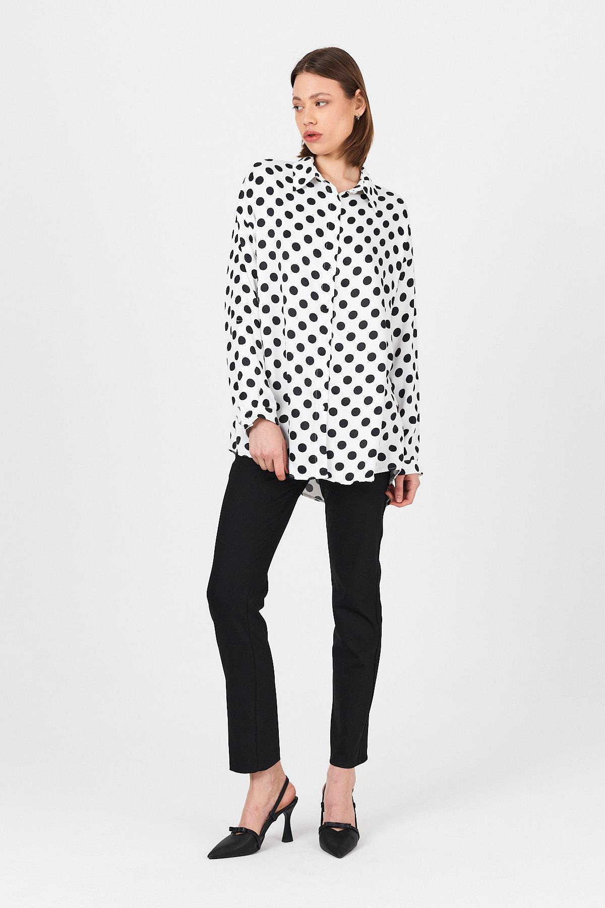 Beyaz Puantiye Desen Oversize Saten Gömlek 9411 - 8