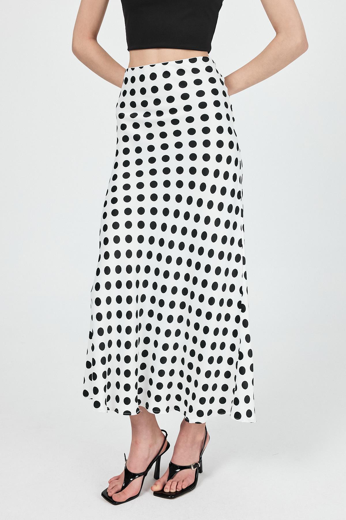 Beyaz Puantiye Desen Saten Midi Etek 9416 - RAYS