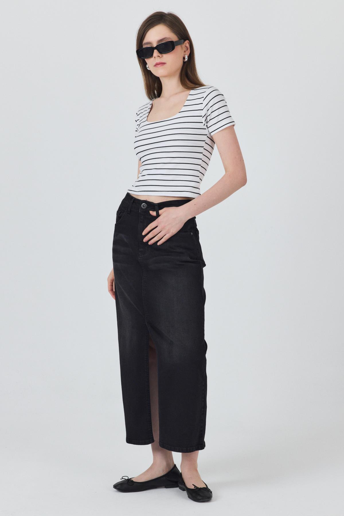 Beyaz U Yaka Çizgili Tişört 4016 - 6