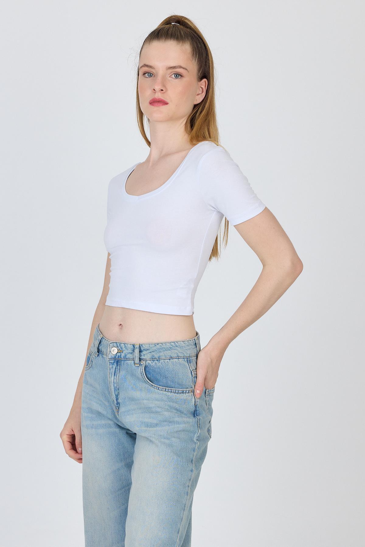 Beyaz U Yaka Pamuklu Slim Fit Tişört 9186M - RAYS