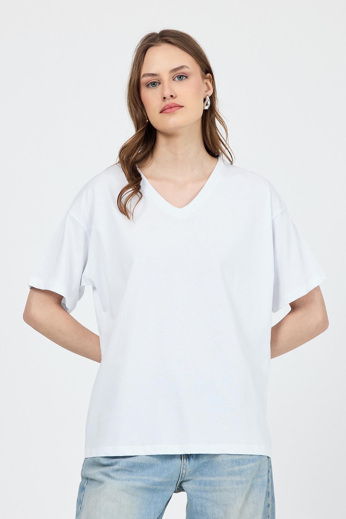 Beyaz V Yaka %100 Pamuk Comfort Fit Tişört 2143M - 7