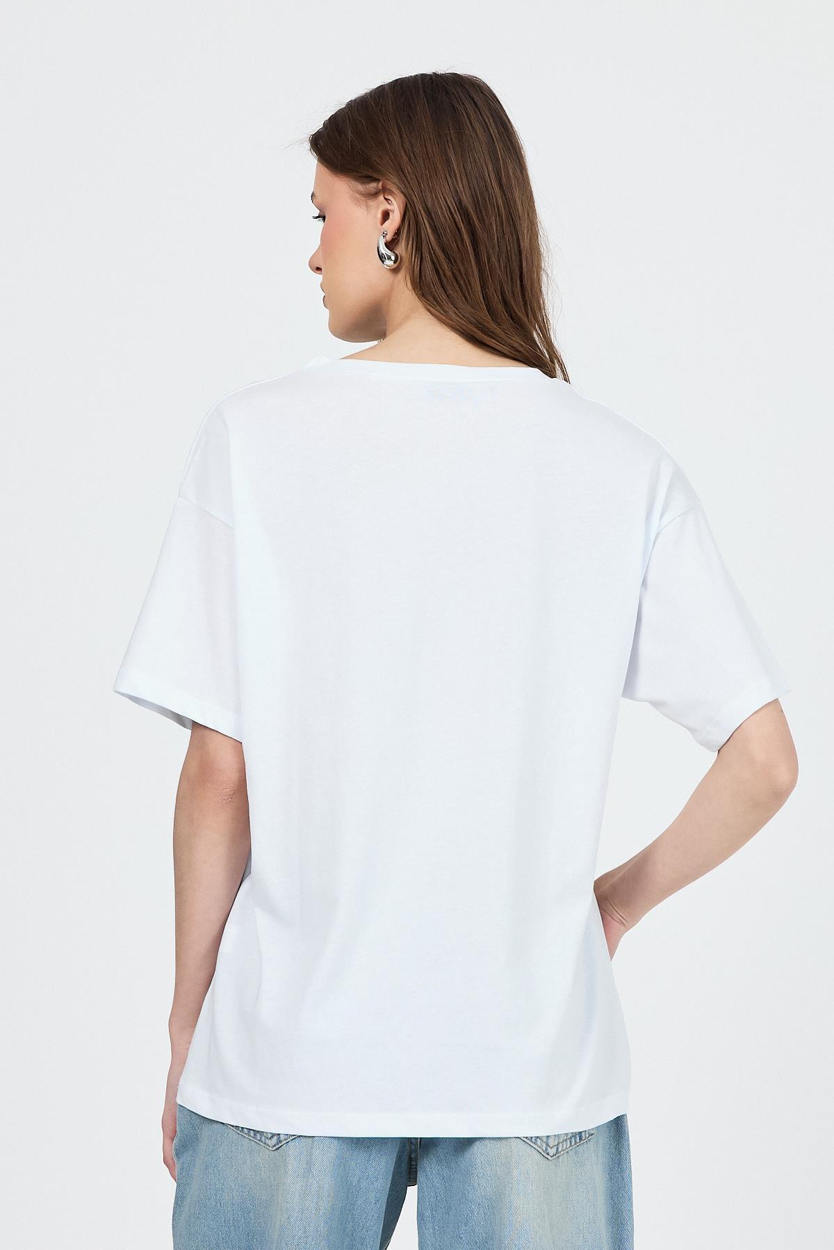 Beyaz V Yaka %100 Pamuk Comfort Fit Tişört 2143M - 5