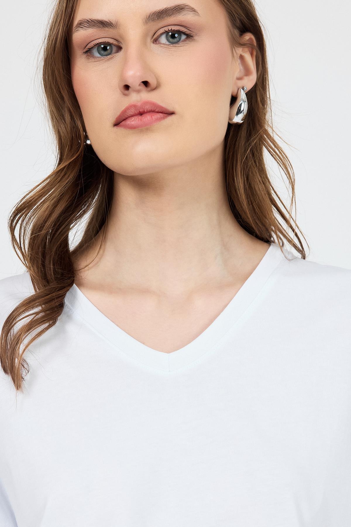 Beyaz V Yaka %100 Pamuk Comfort Fit Tişört 2143M - 4