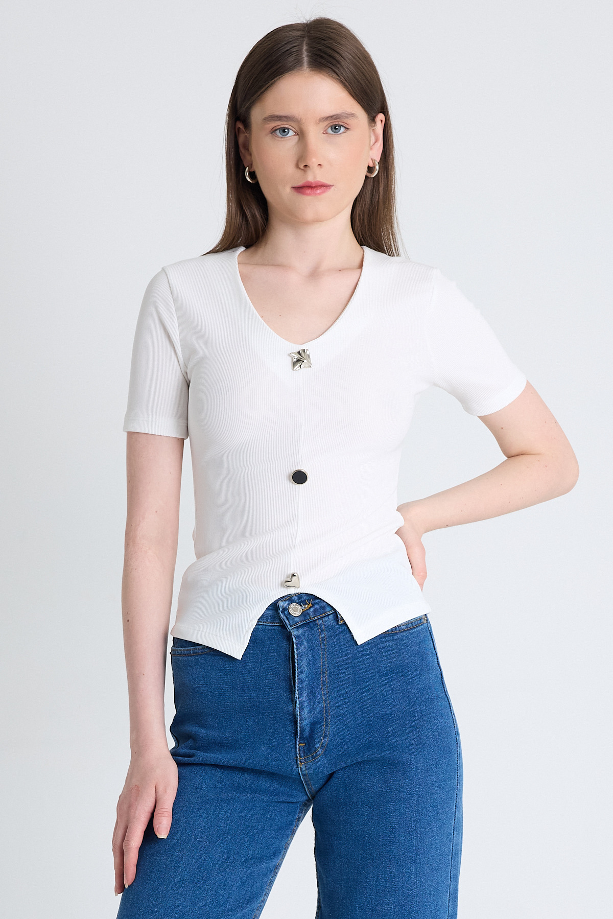 Beyaz V Yaka Düğme Detaylı Kısa Kollu Tişört 9205M - RAYS
