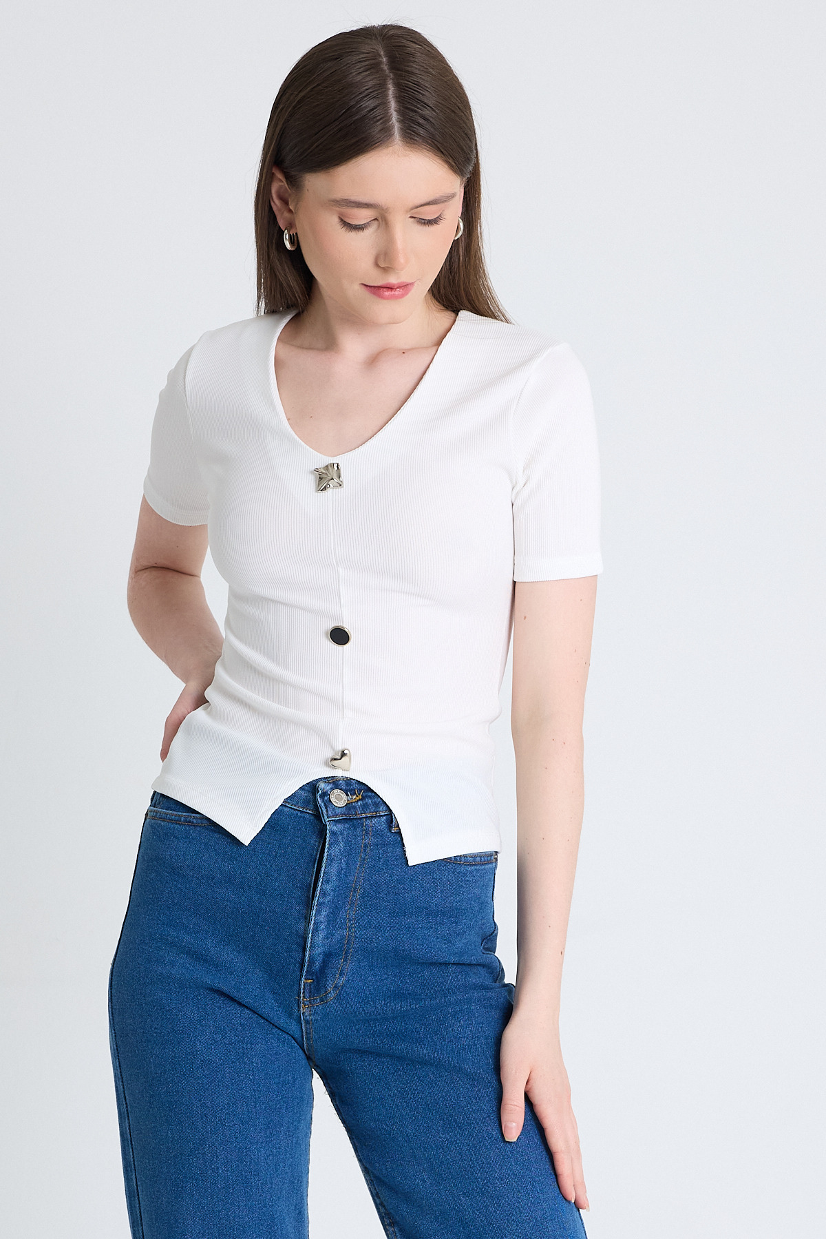 Beyaz V Yaka Düğme Detaylı Kısa Kollu Tişört 9205M - RAYS