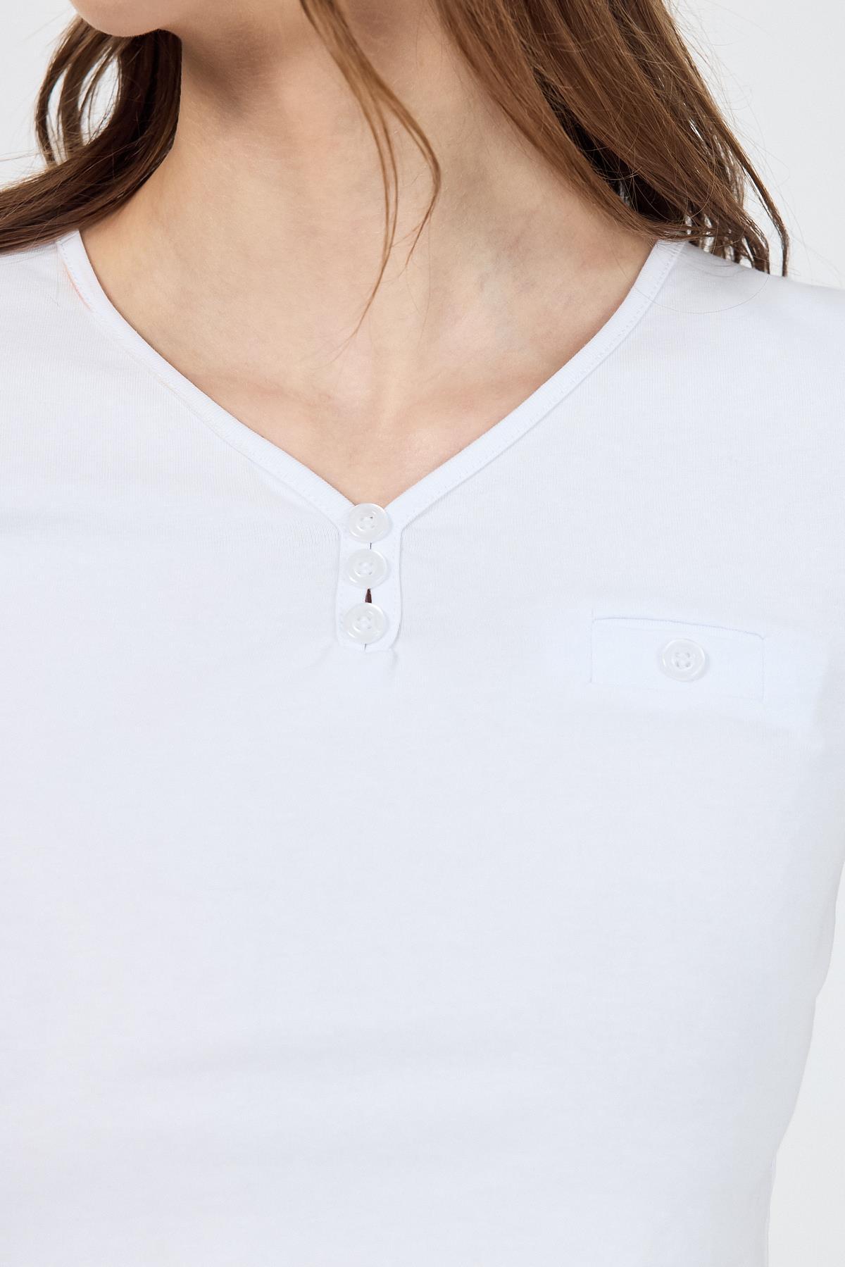 Beyaz V Yaka Düğmeli Cep Detaylı Slim Fit Tişört 2213 - 4