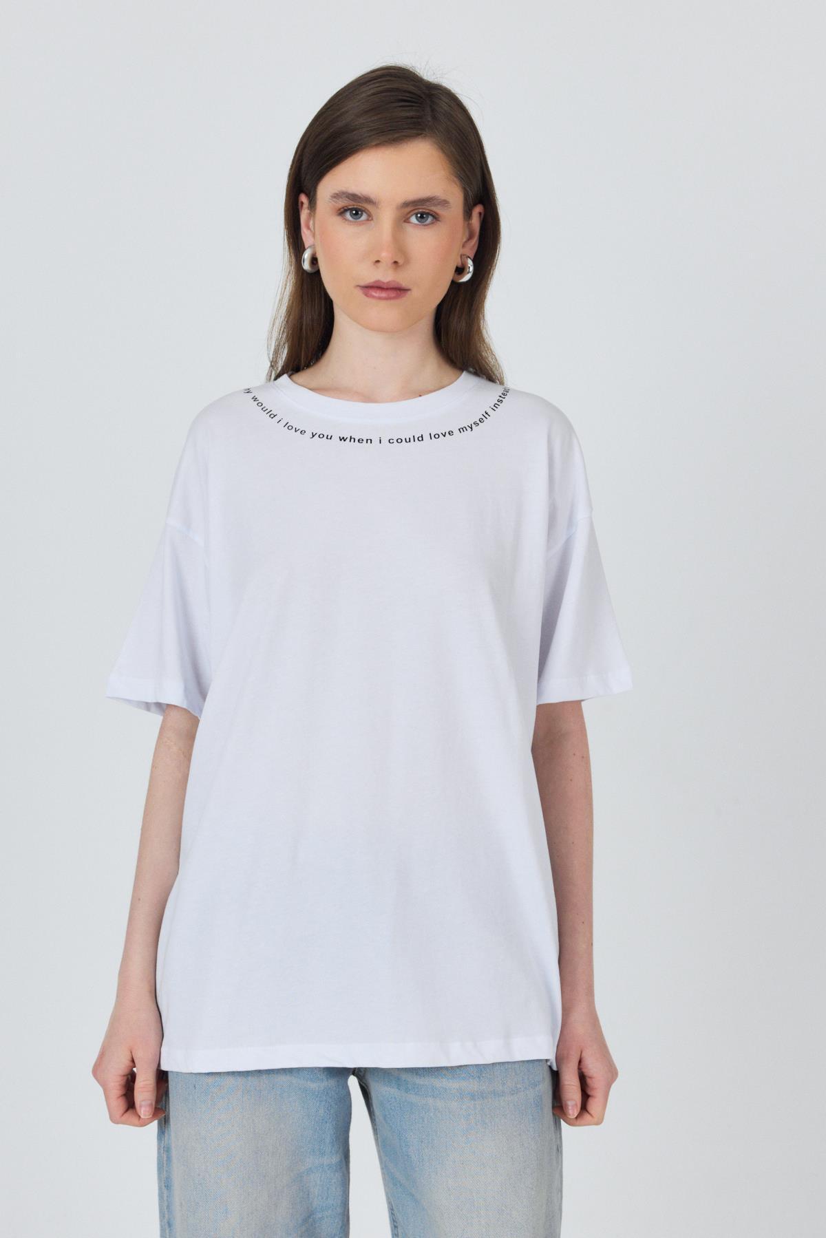 Beyaz Yaka Yazı Baskılı Oversize Pamuklu Tişört 2150-34M - 7