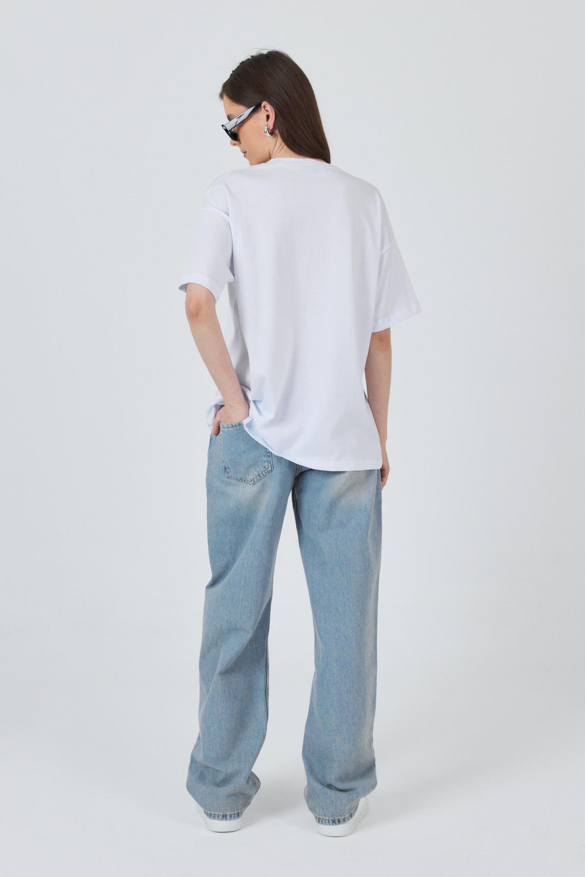 Beyaz Yaka Yazı Baskılı Oversize Pamuklu Tişört 2150-34M - 6