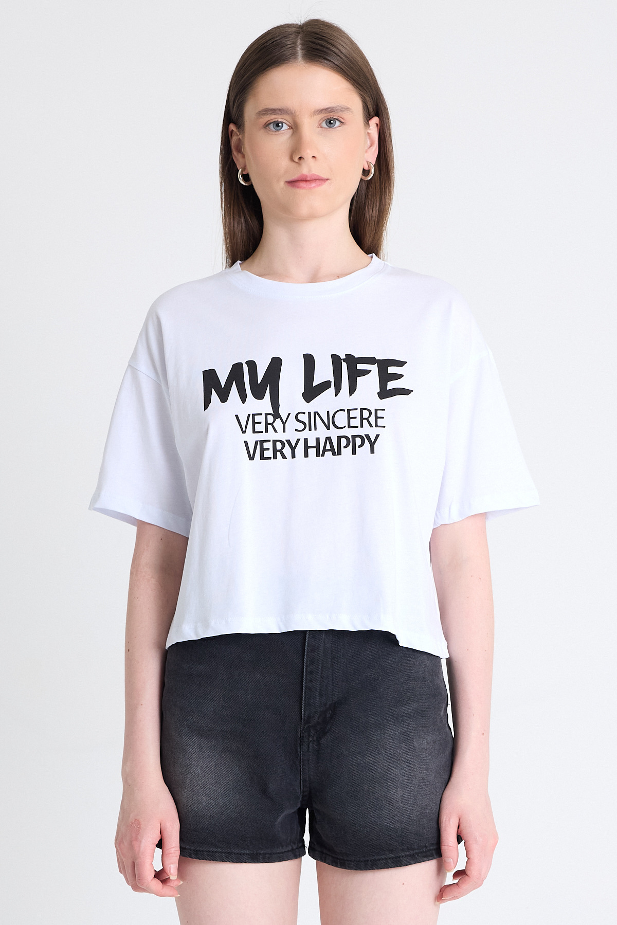 Beyaz Yazı Baskılı %100 Pamuk Crop Tişört 9187M - RAYS