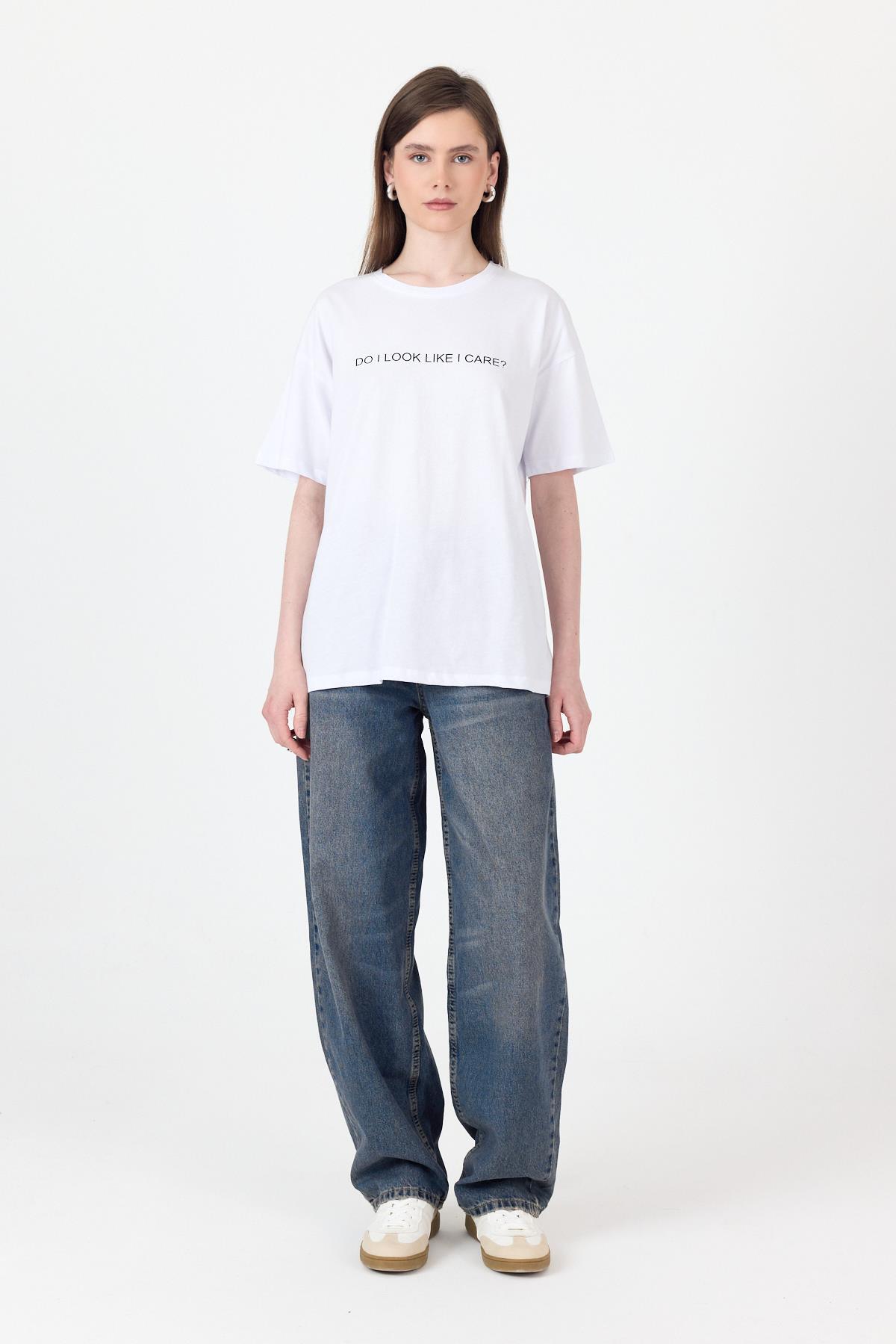 Beyaz Yazı Baskılı Oversize Pamuklu Tişört 2150-5M - 3