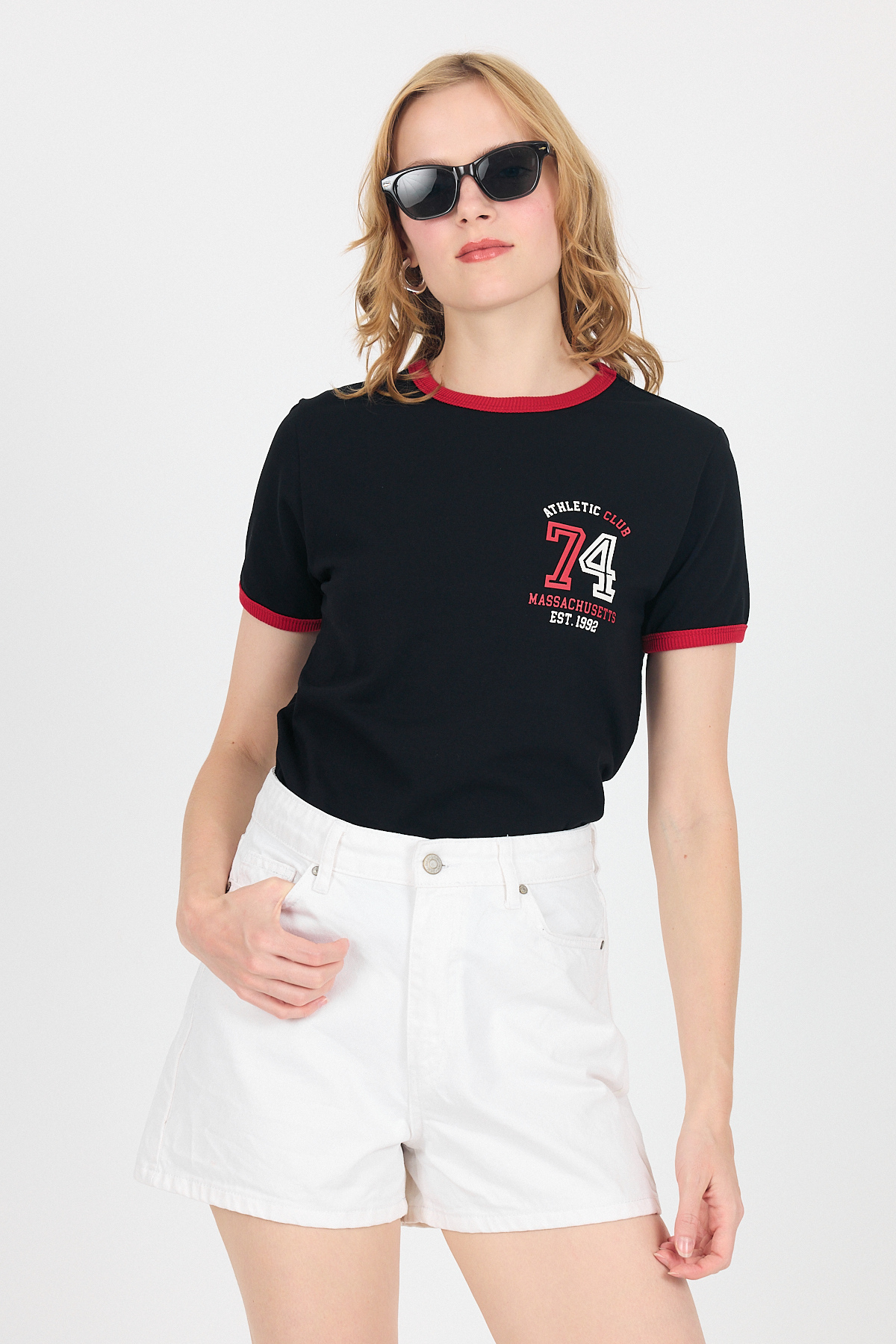 Beyaz Yazı Baskılı Regular Fit Ribana Detaylı Tişört 6325 