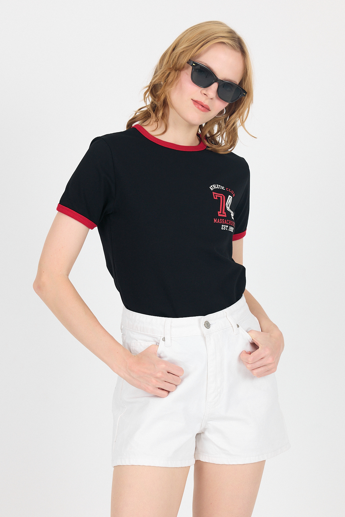 Beyaz Yazı Baskılı Regular Fit Ribana Detaylı Tişört 6325 - 7