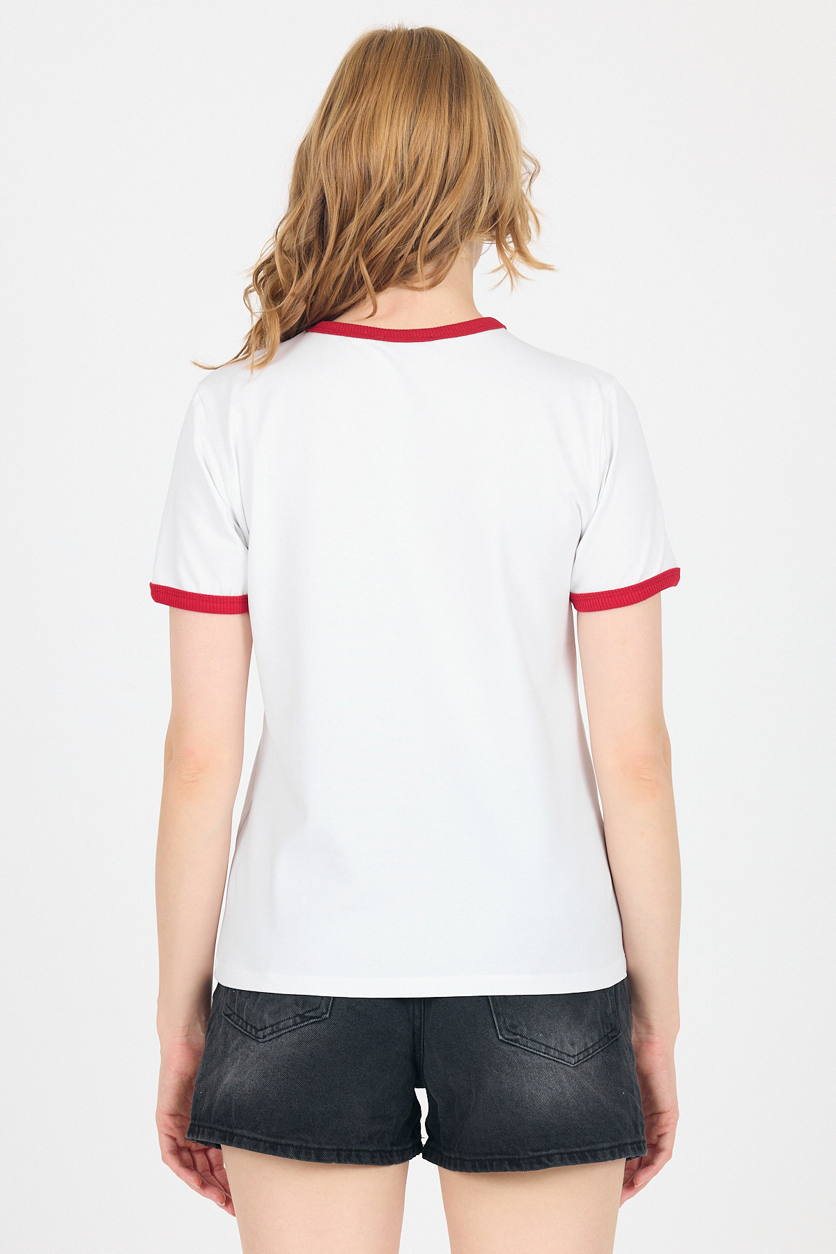 Beyaz Yazı Baskılı Regular Fit Ribana Detaylı Tişört 6325 - 5