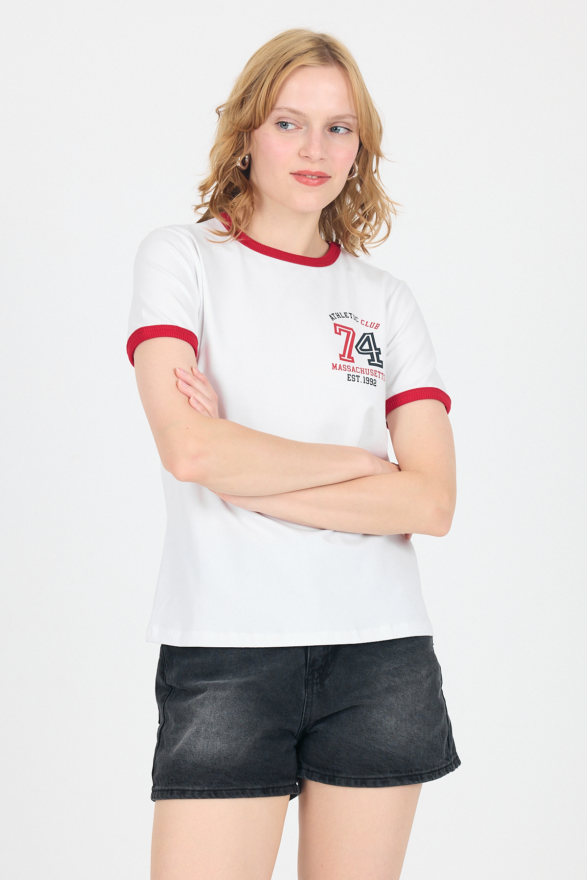 Beyaz Yazı Baskılı Regular Fit Ribana Detaylı Tişört 6325 - 7