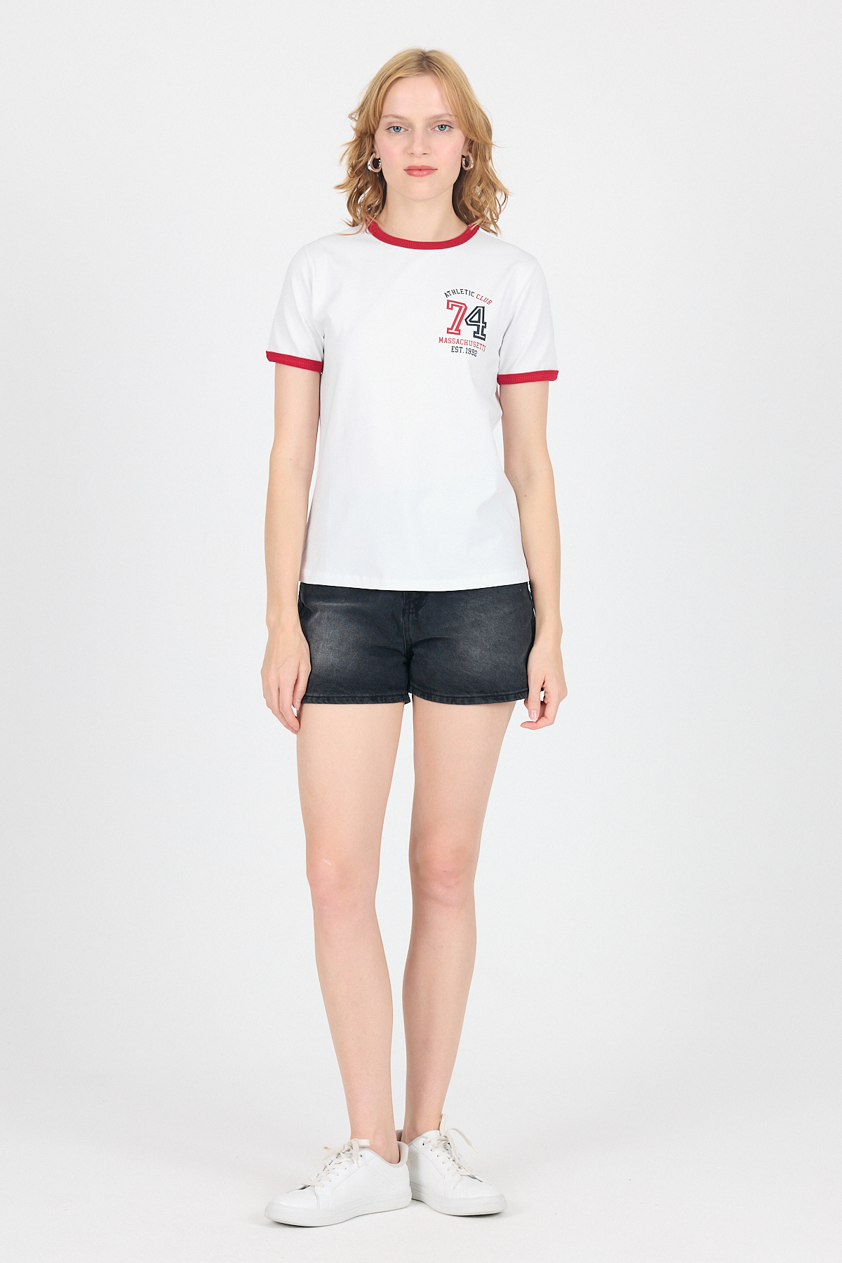 Beyaz Yazı Baskılı Regular Fit Ribana Detaylı Tişört 6325 - 3