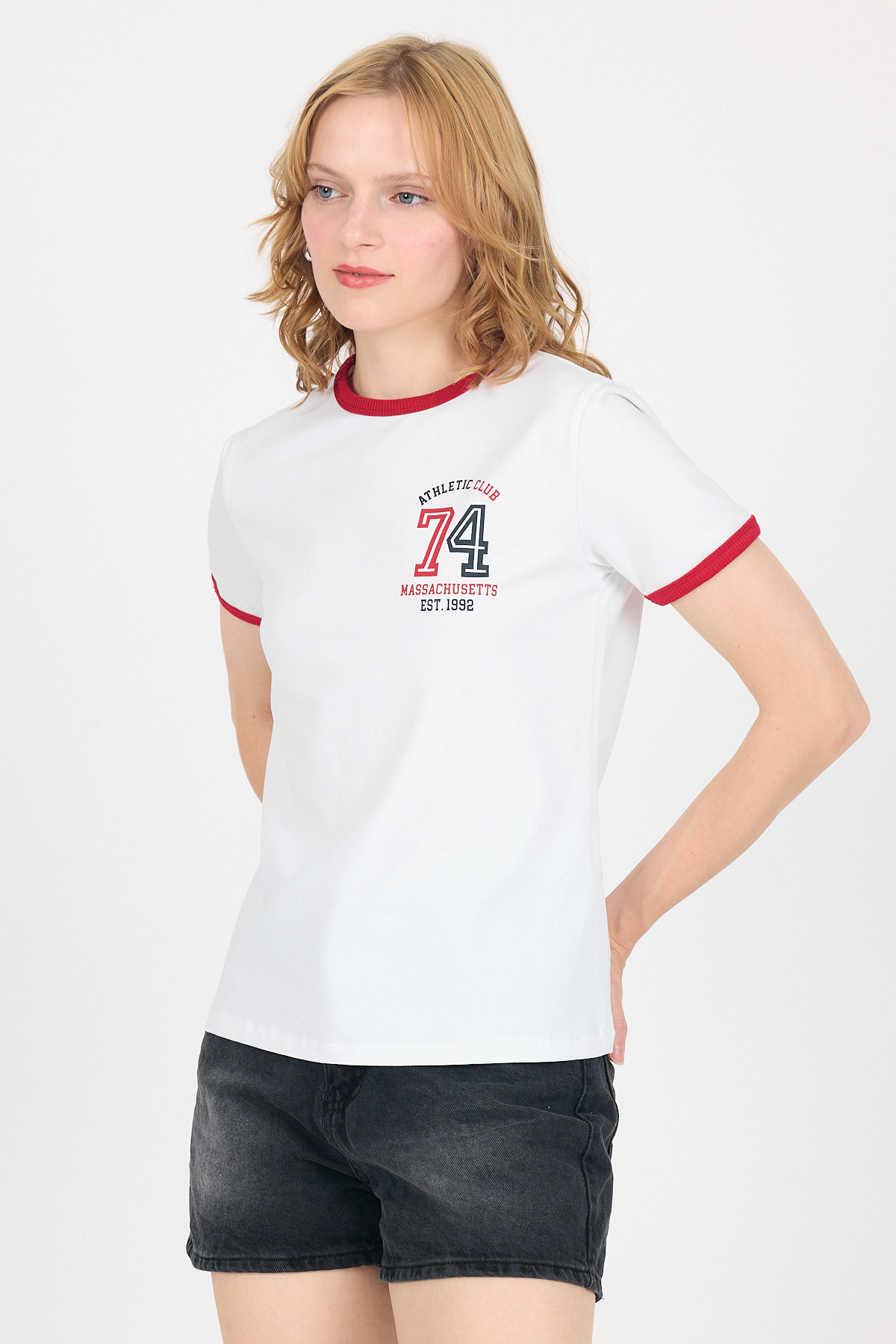 Beyaz Yazı Baskılı Regular Fit Ribana Detaylı Tişört 6325 - 6