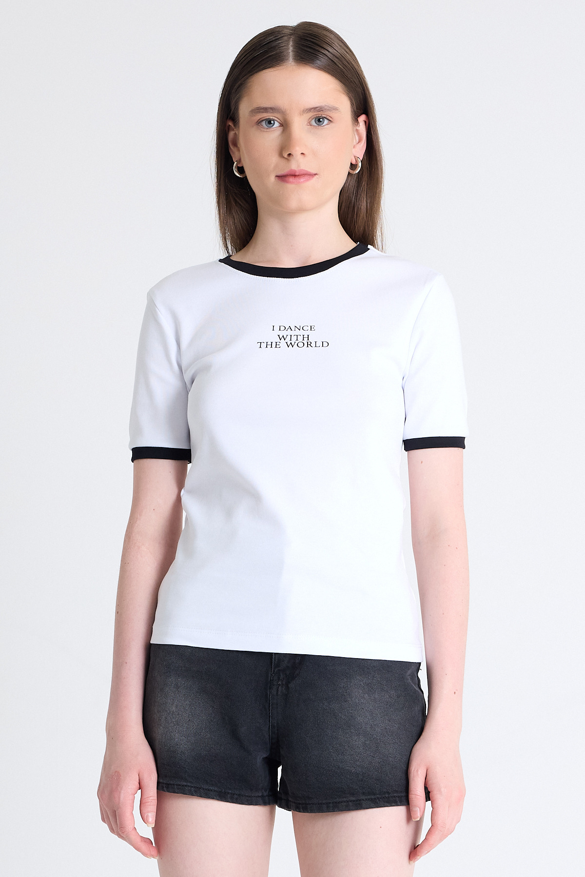 Beyaz Yazı Baskılı Relaxed Fit Tişört 5793 - RAYS