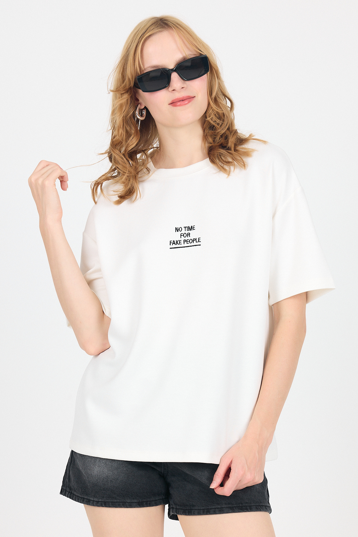 Beyaz Yumuşak Dokulu Yazı Baskılı Oversize Tişört 6265 - 2