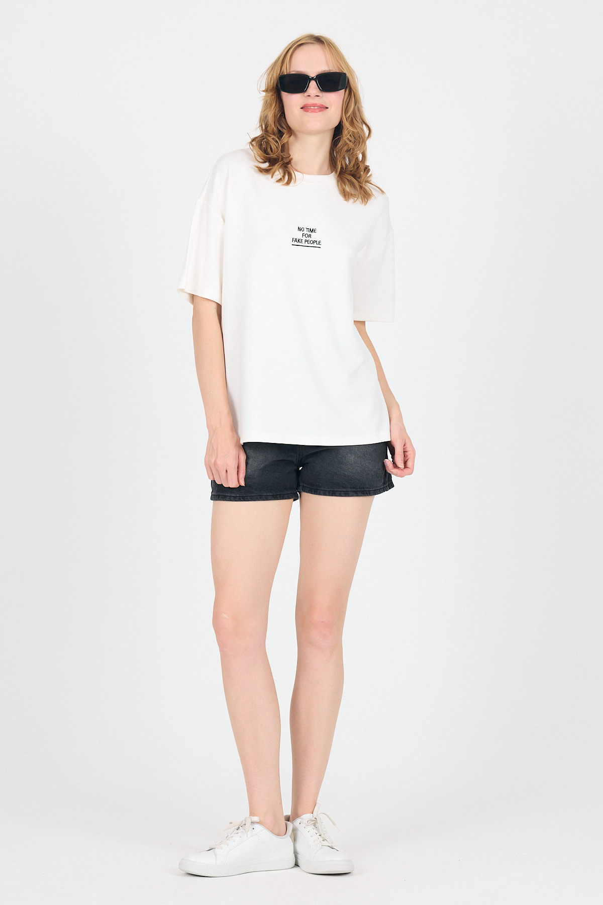 Beyaz Yumuşak Dokulu Yazı Baskılı Oversize Tişört 6265 - 3