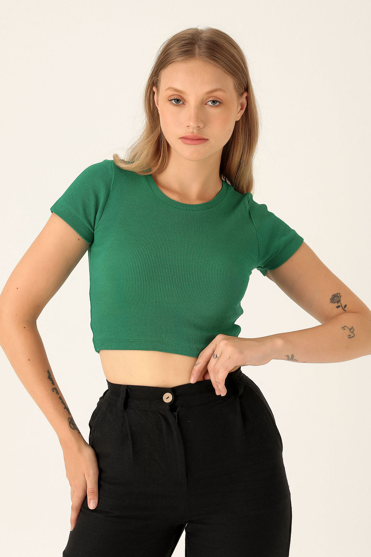 Bisiklet Yaka Bayan Bluz - 1405 Benetton Yeşili 