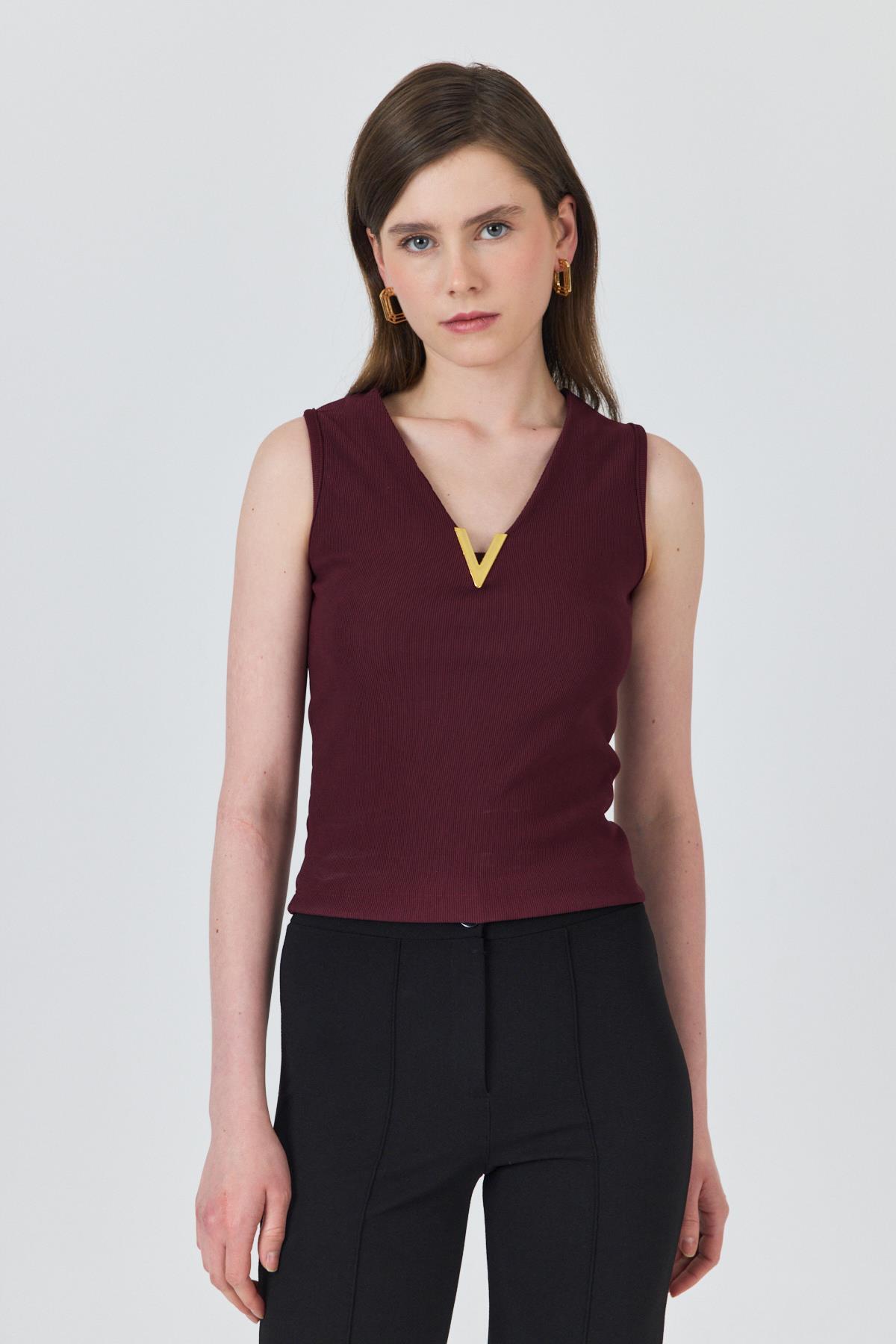 Bordo Aksesuar Detaylı Kolsuz Kadın Bluz 21545 - 7