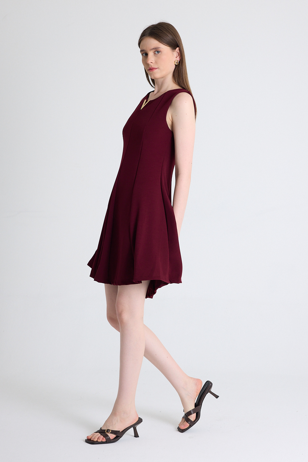 Bordo Aksesuar Detaylı Kolsuz Mini Elbise 2238 - 3