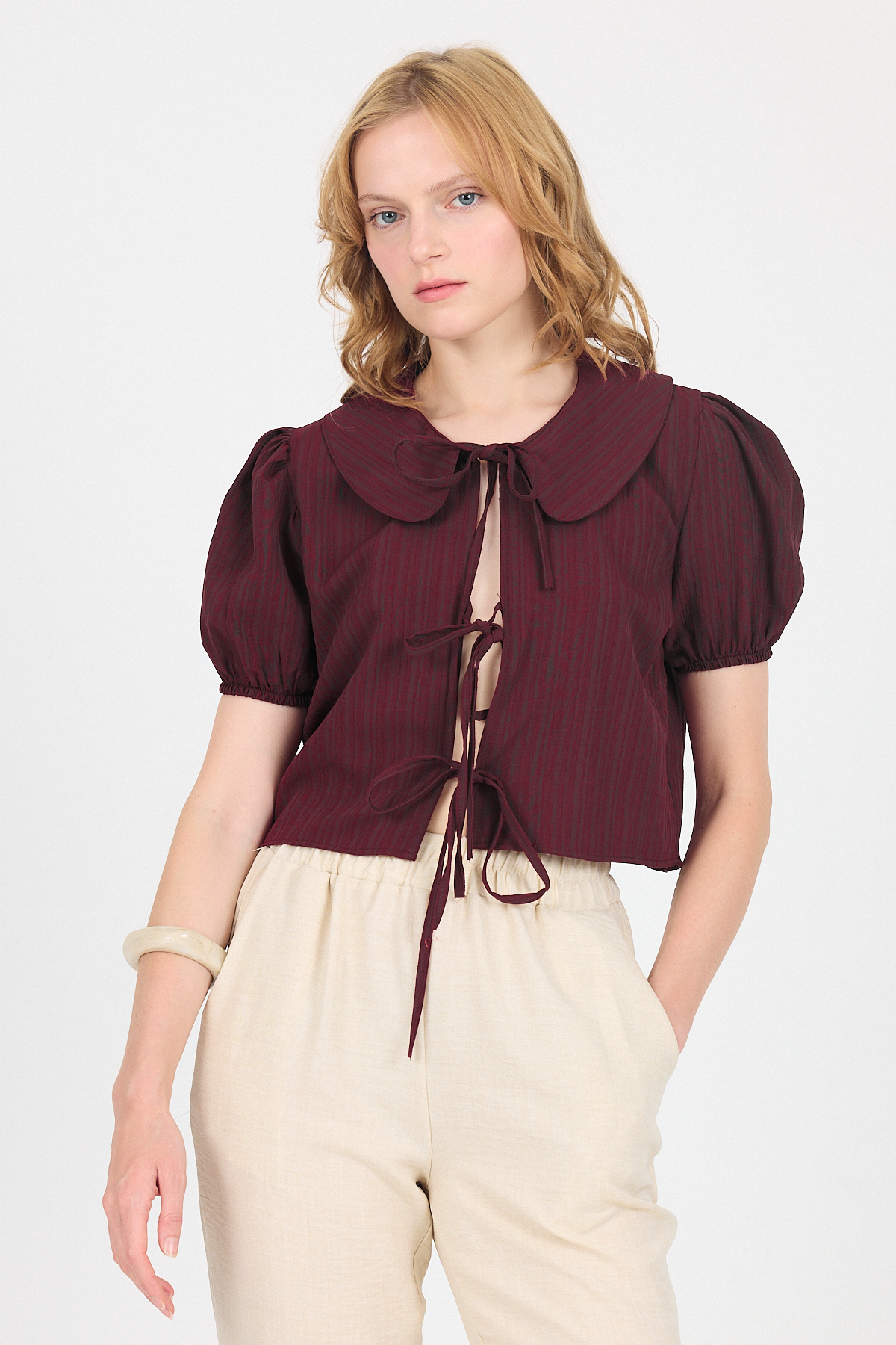 Bordo Bağlama Detaylı Bebe Yaka Crop Bluz 8064 