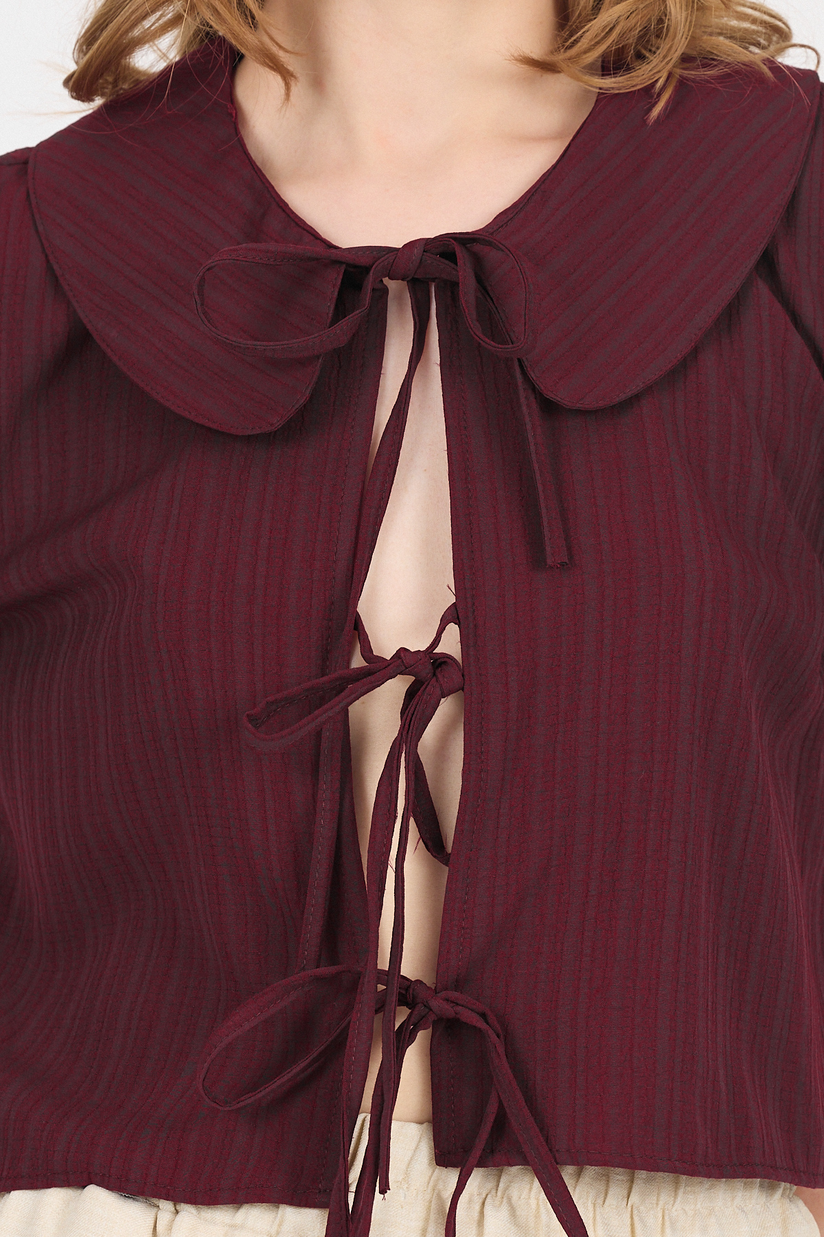 Bordo Bağlama Detaylı Bebe Yaka Crop Bluz 8064 - RAYS