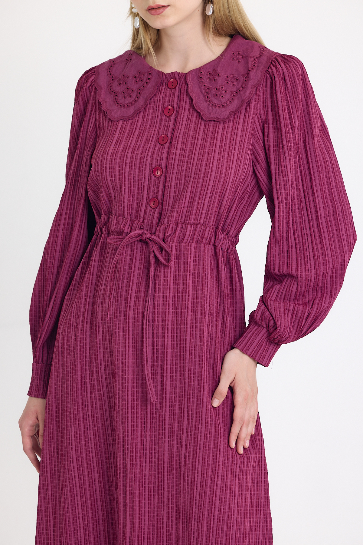 Bordo Fisto Detaylı Geniş Yaka Kuşaklı Çizgili Elbise 4330A - 4