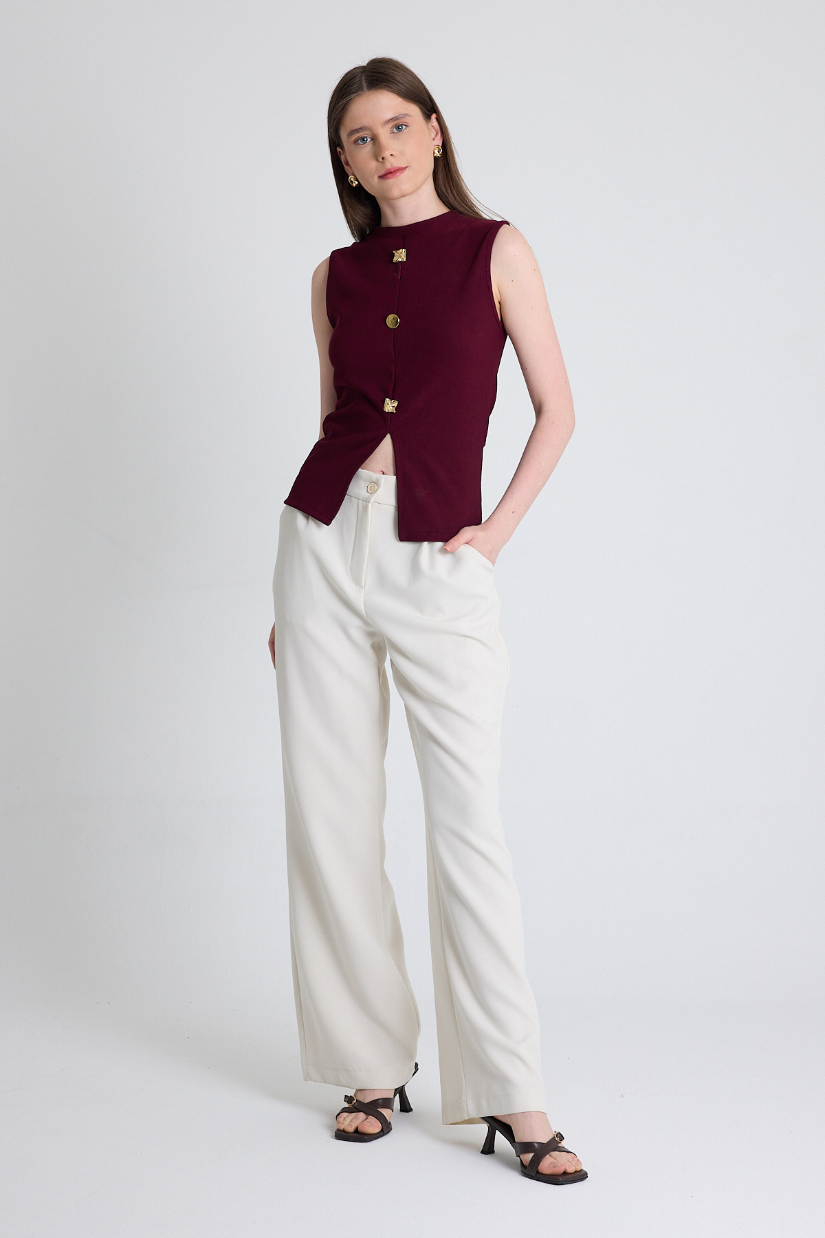 Bordo Gold Düğme Detaylı Kolsuz Bluz 2203 - 3