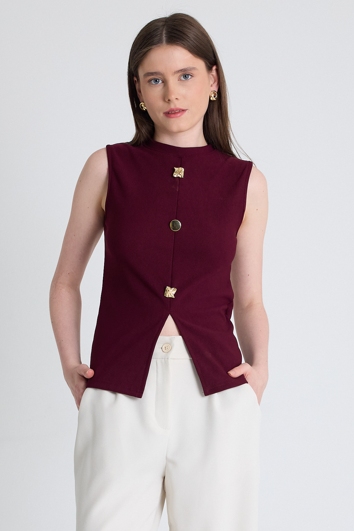 Bordo Gold Düğme Detaylı Kolsuz Bluz 2203 - 6