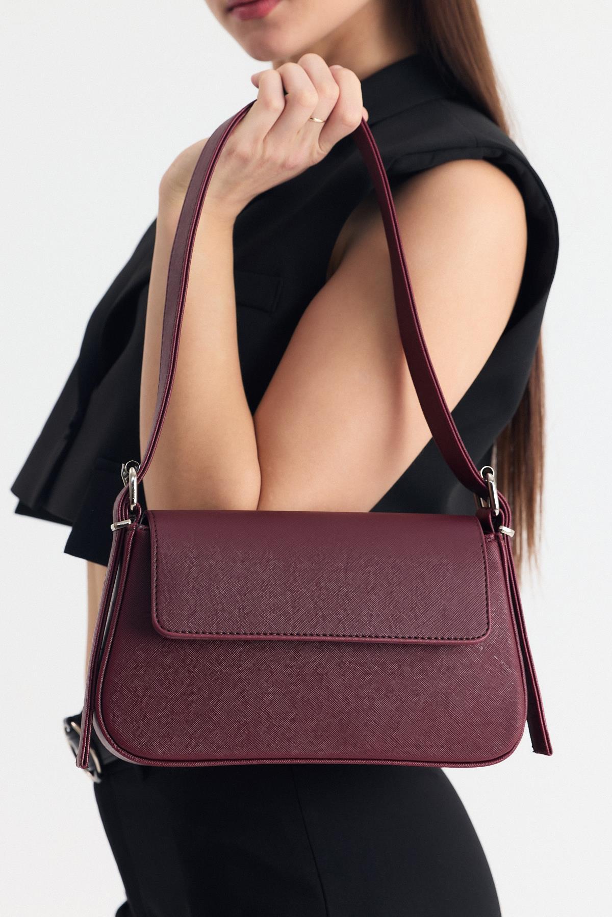 Bordo Kapak Detay Omuz Çantası 3005 - 2