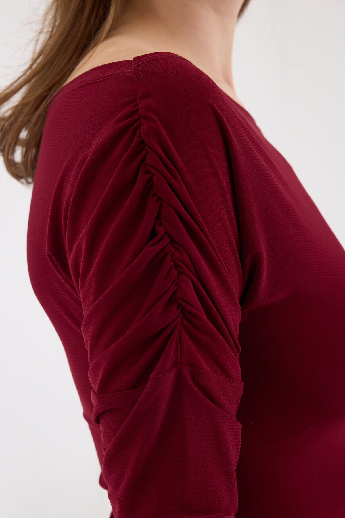 Bordo Kayık Yaka Kol Büzgülü Bluz 2433 - RAYS