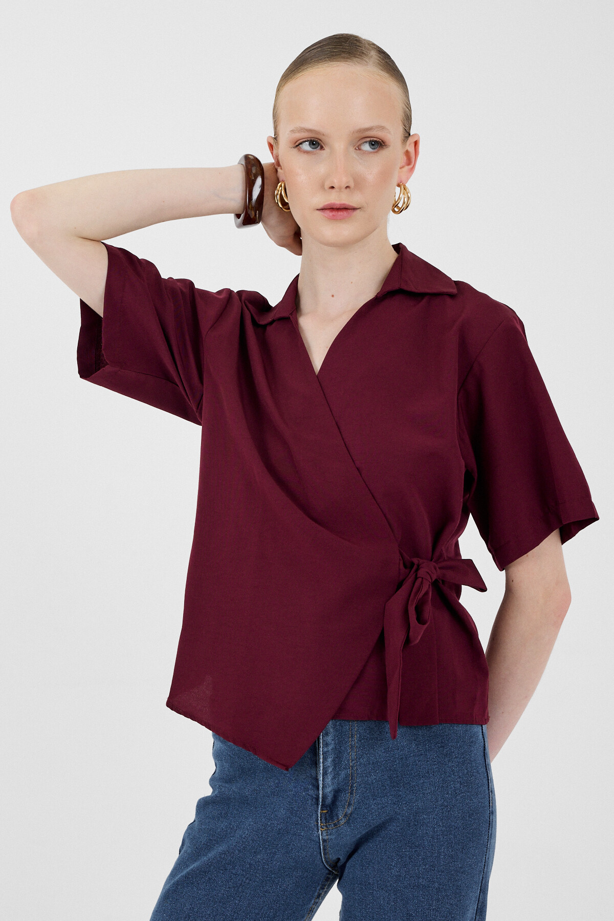 Bordo Kısa Kol Yan Bağlama Detaylı Bluz 8095A 