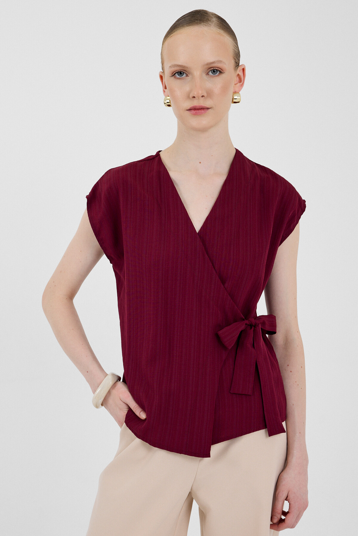 Bordo Kruvaze Yaka Bağlama Detaylı Bluz 8025A - 1