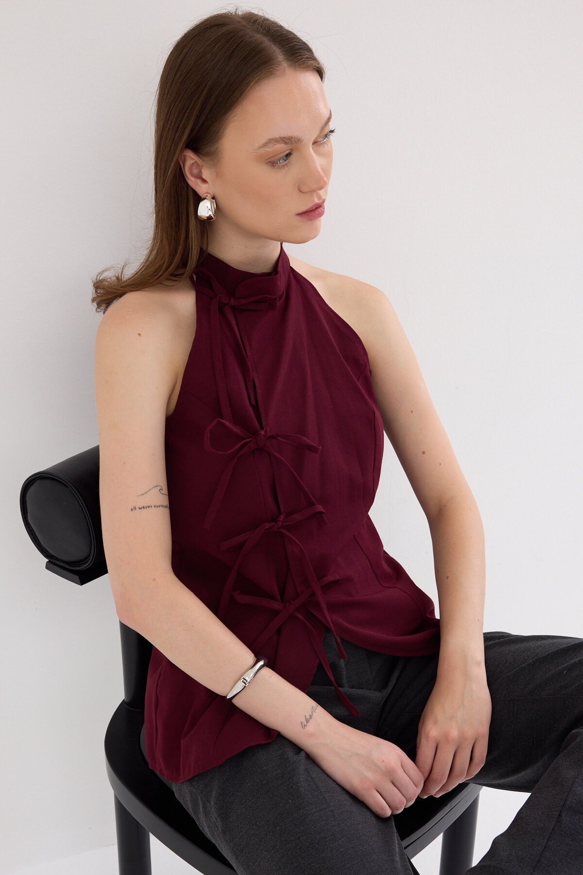 Bordo Ön Bağlama Detaylı Halter Yaka Bluz 8094A 