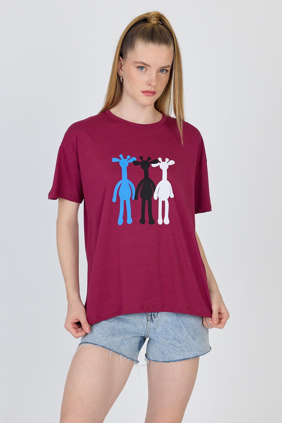 Bordo Oversize Zürafa Baskılı Tişört 2150-12M - RAYS