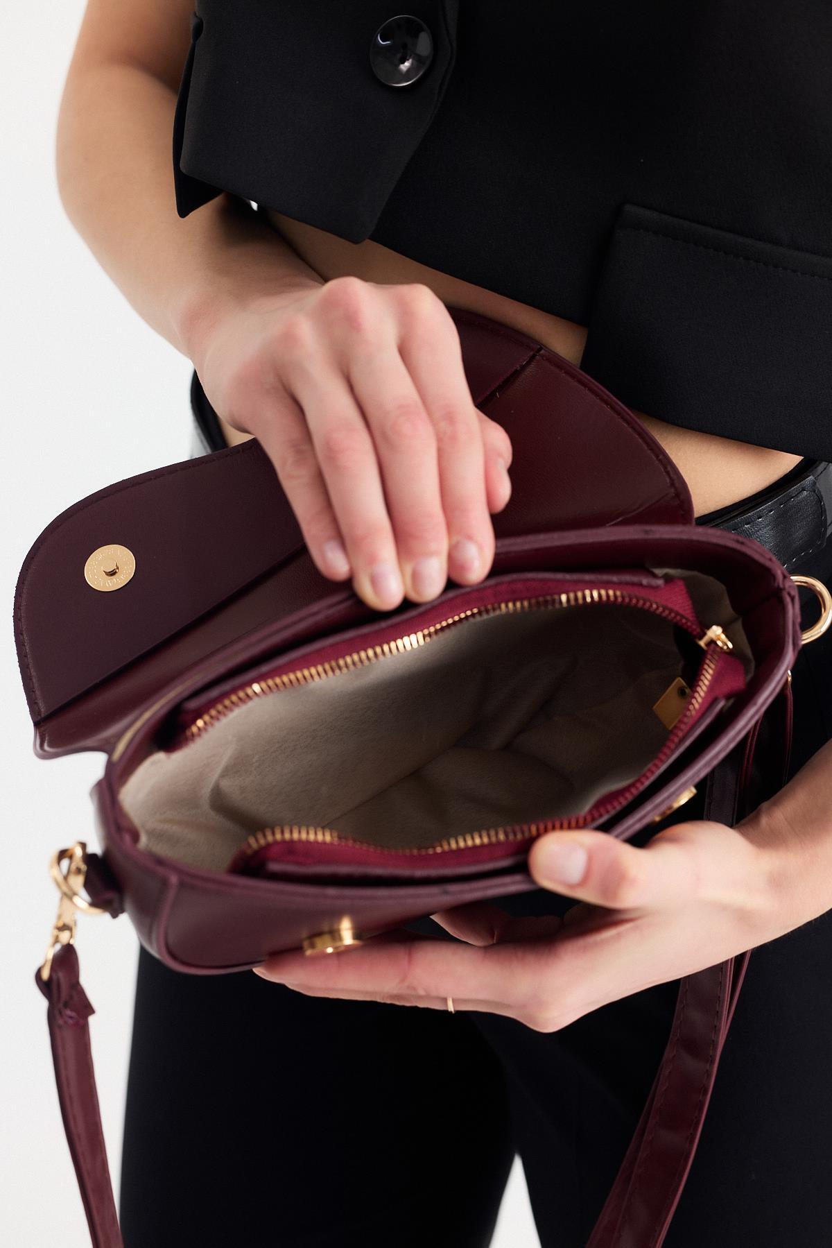 Bordo Simetri Kapak Detaylı Omuz Çantası 3024 - 5