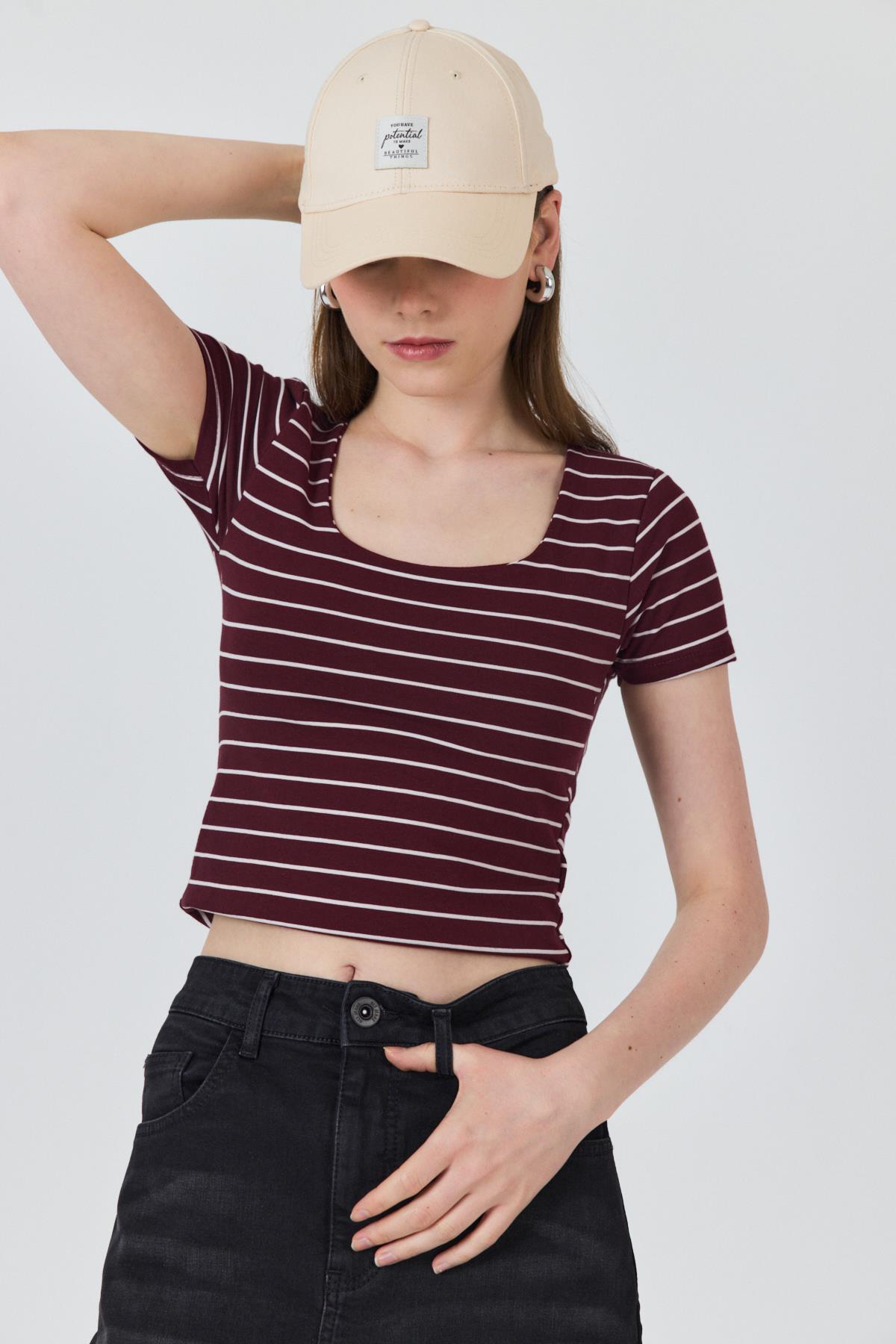 Bordo U Yaka Çizgili Tişört 4016 - 7