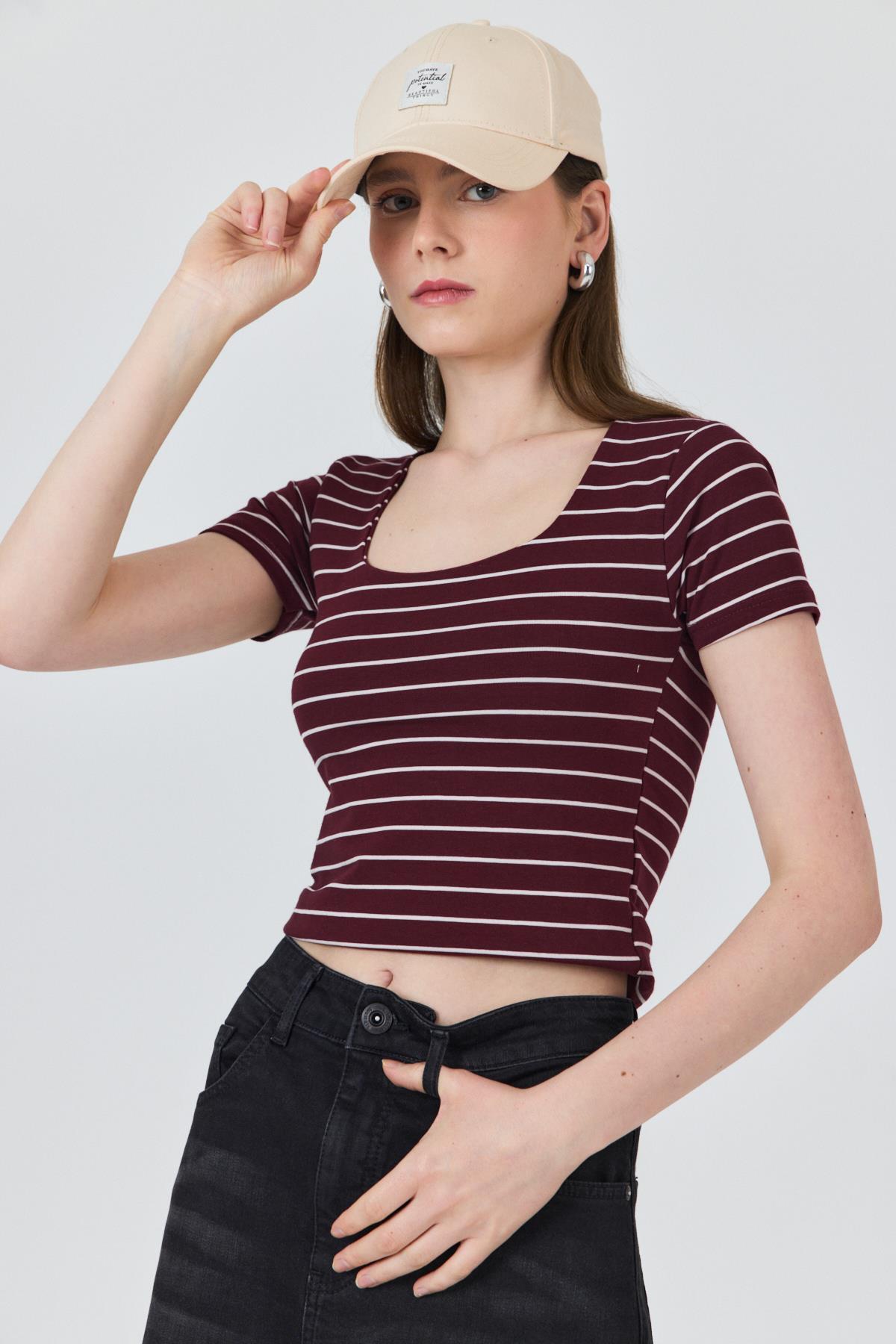 Bordo U Yaka Çizgili Tişört 4016 - 8